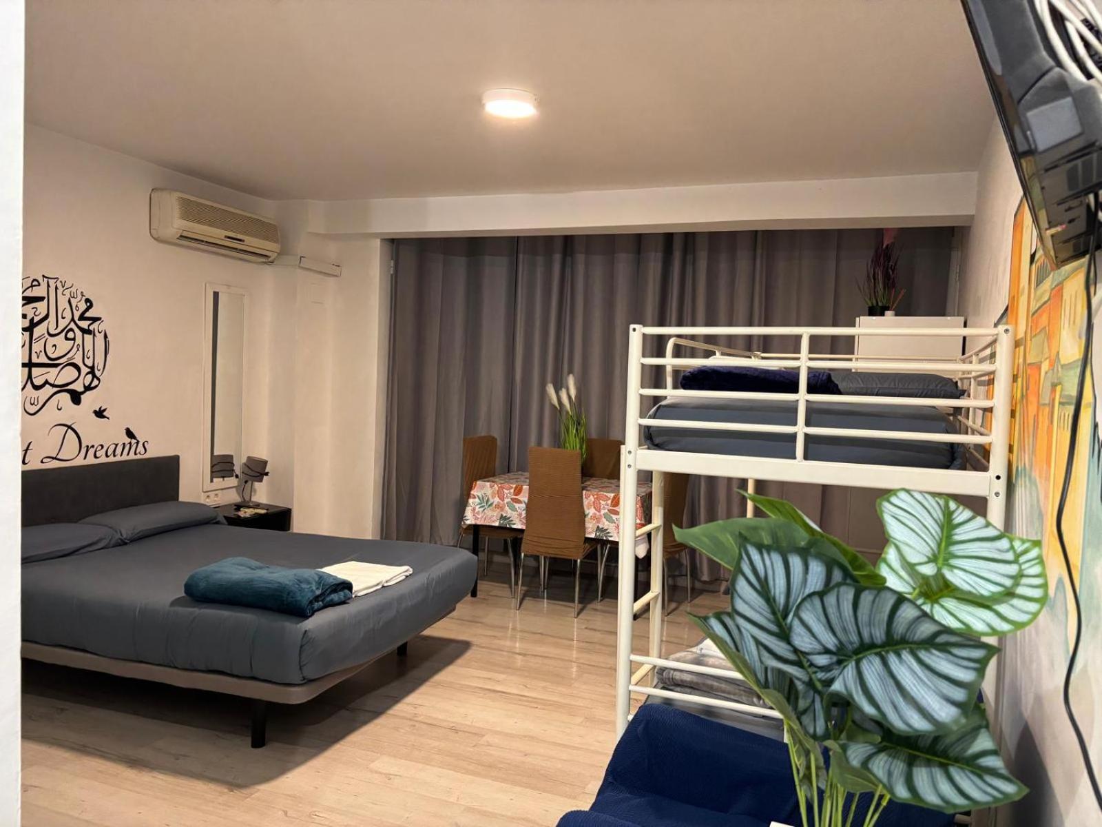 Mesones 10 Suites غرناطة المظهر الخارجي الصورة
